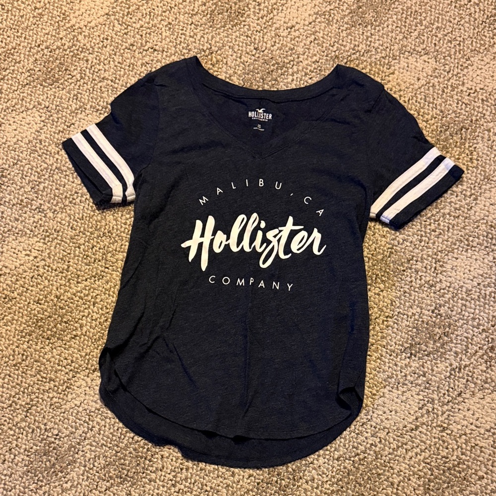 Hollister Dark Blue Malibu Graphic Tee with White Print